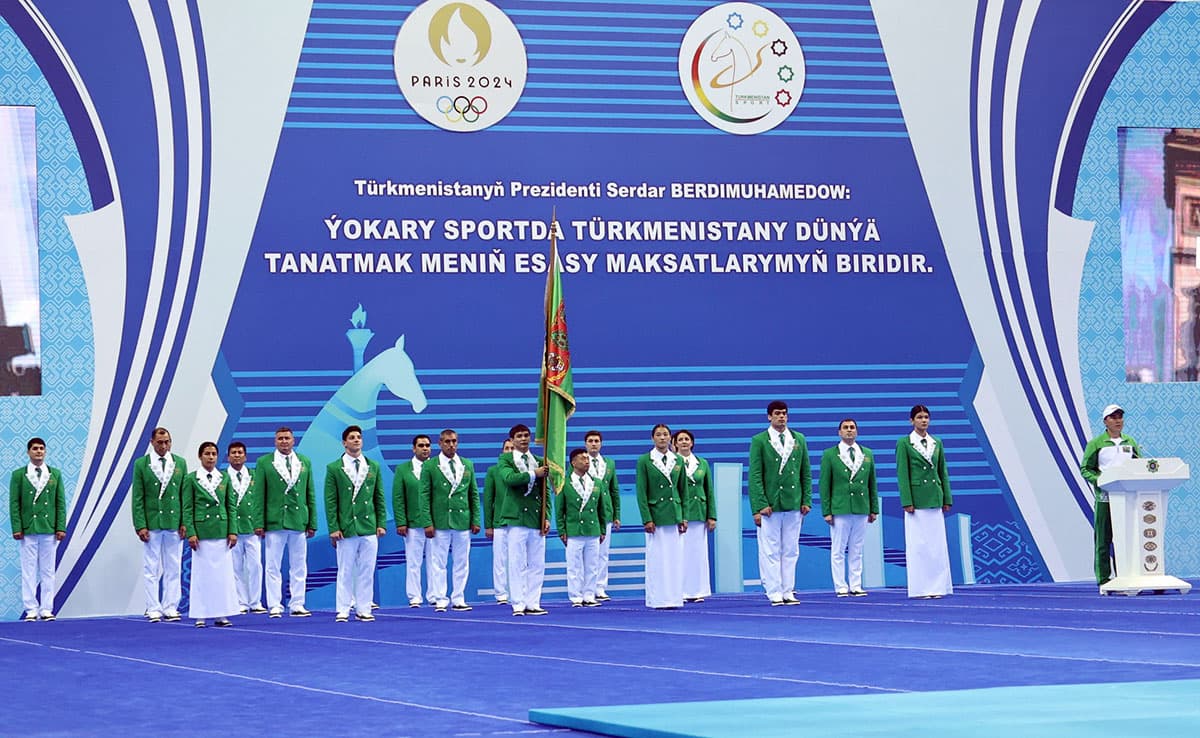 Şu gün Aşgabat Olimpiýa şäherjiginde 26-njy iýuldan 11-nji awgust aralygynda Parižde geçiriljek tomusky Olimpiýa oýunlaryna Türkmenistanyň milli ýygyndysyny ugratmak dabarasy geçirildi.