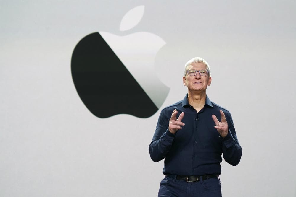 Apple стала самой дорогой технологической компанией 2024 года