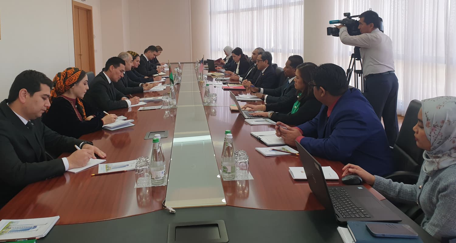 v-ashhabade-sostoyalis-peregovory-o-razvitii-turkmeno-malazijskih-svyazej