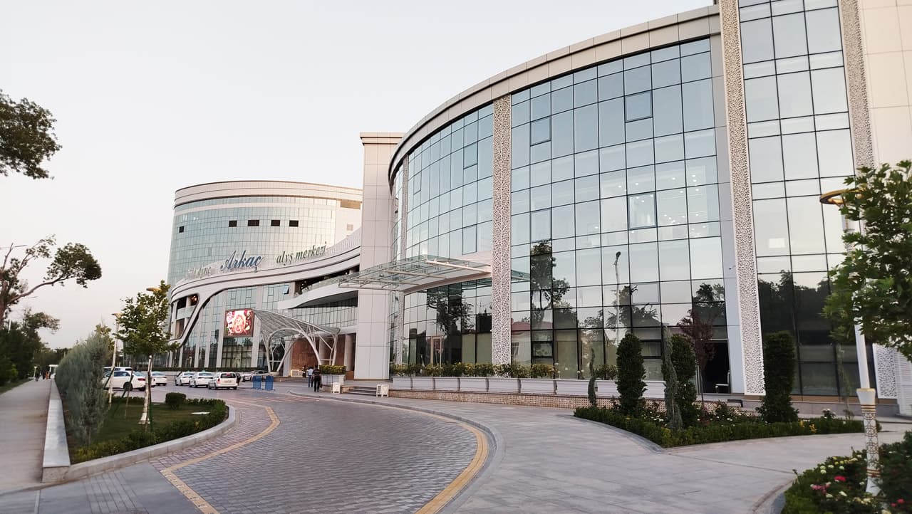 raspisanie-filmov-v-kinoteatre-arkach-s-17-po-23-sentyabrya