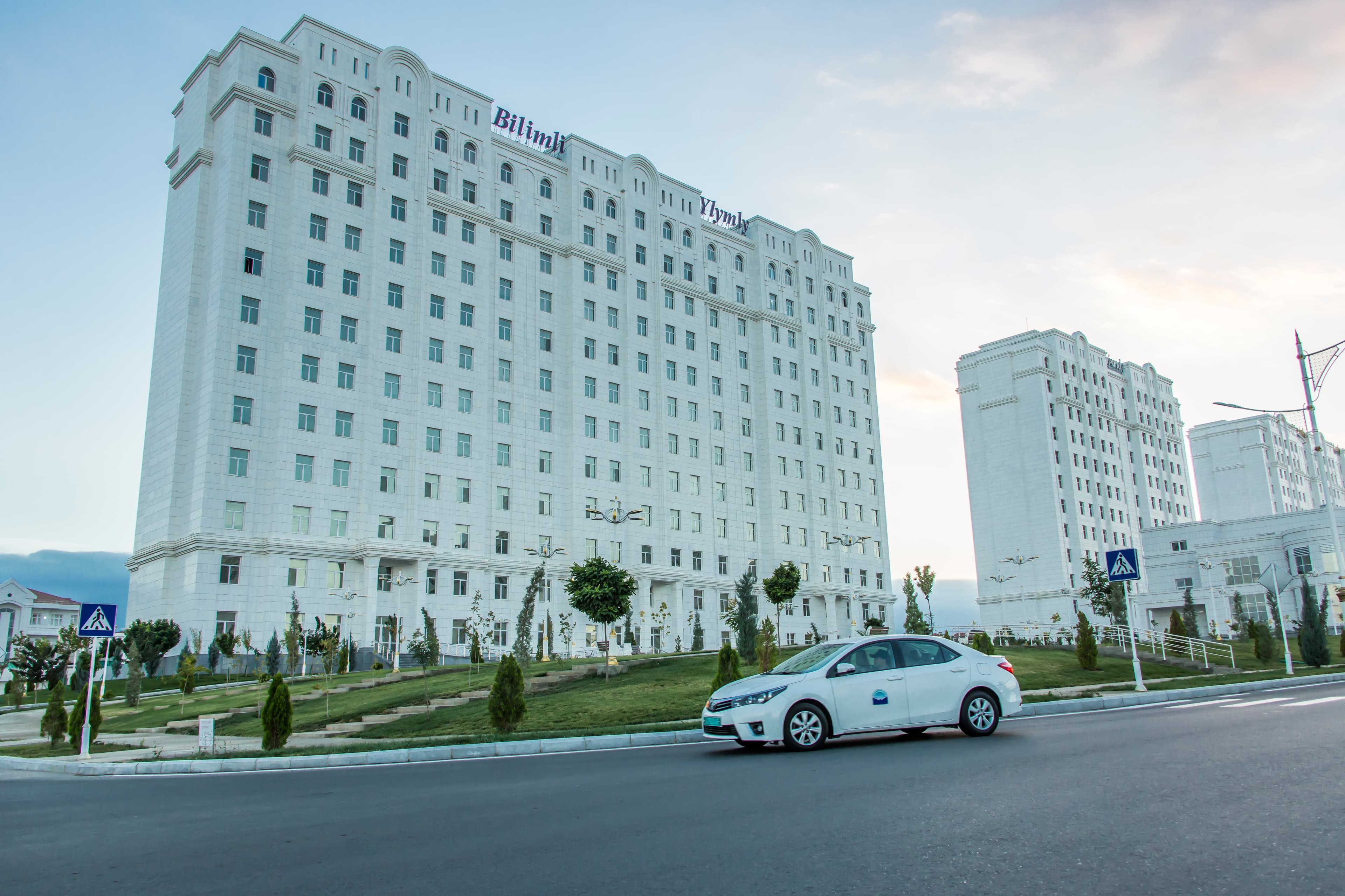 turkmenpost-has-launched-express-parcel-delivery-service