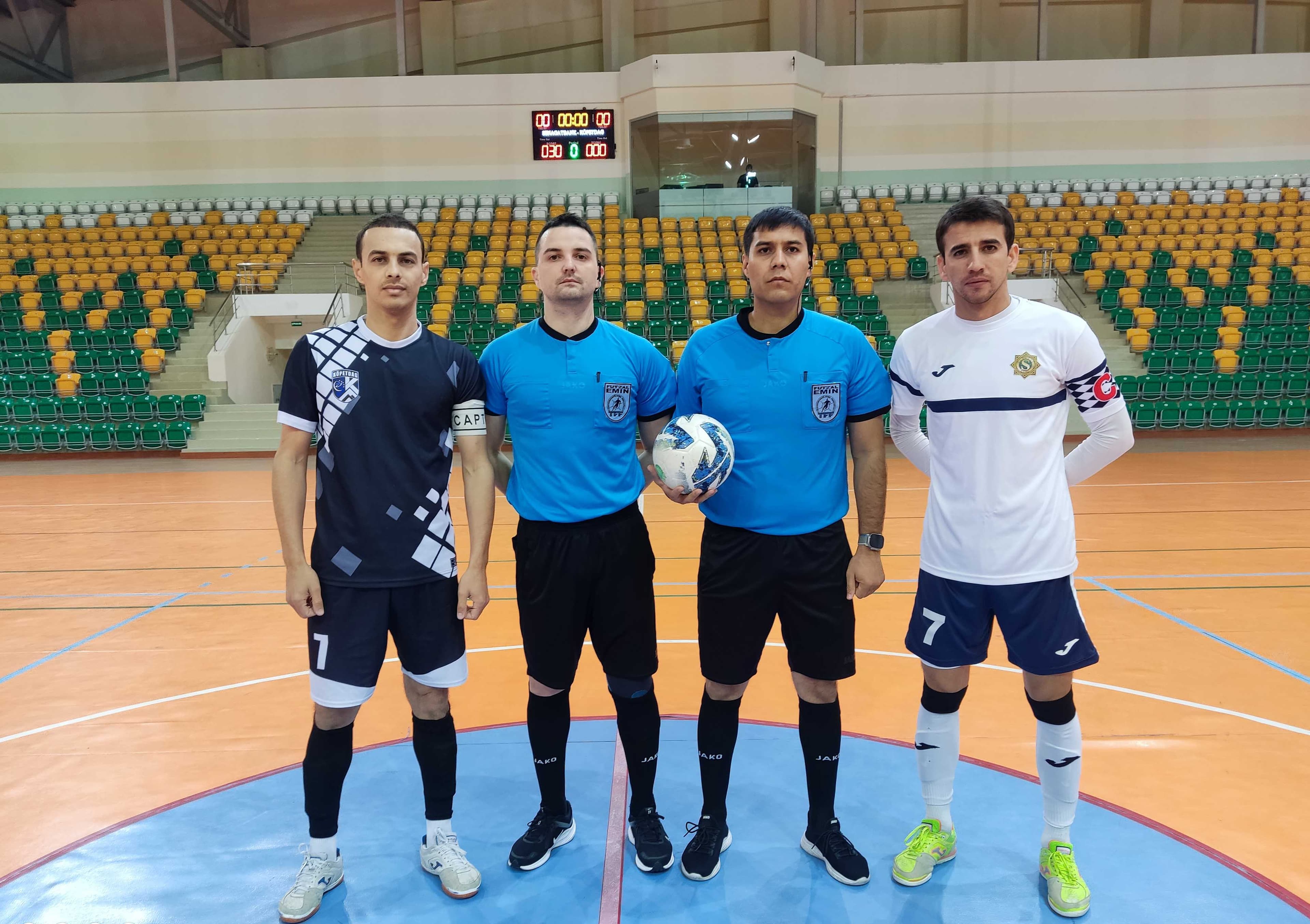 match-za-zoloto-priglashaem-10-noyabrya-na-reshayushchuyu-igru-futzalnoj-superligi-turkmenistana-kopetdag-senegatbank
