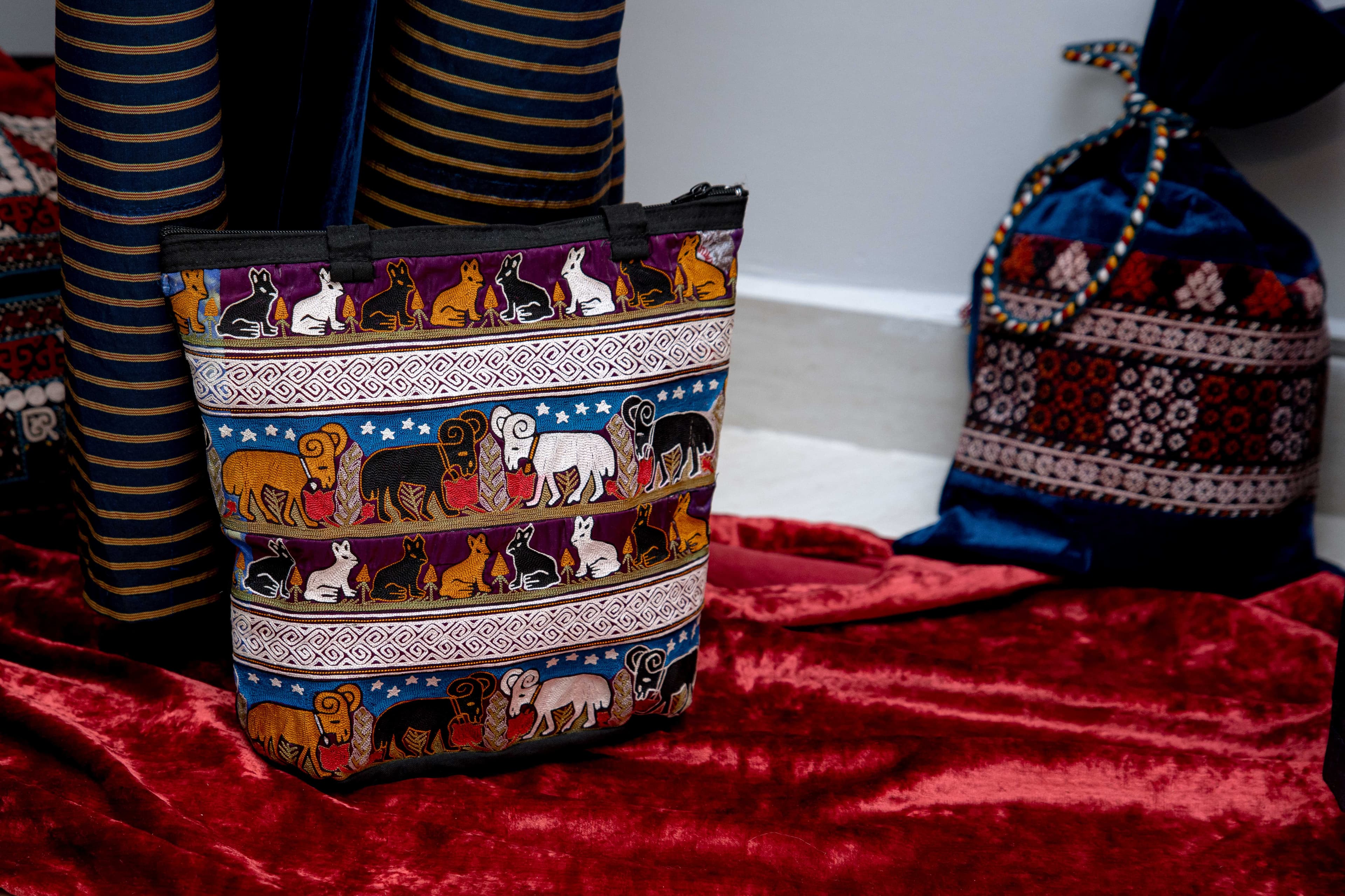 v-turkmenistane-zapuskaetsya-proekt-eksport-izdelij-ruchnoj-raboty-2024