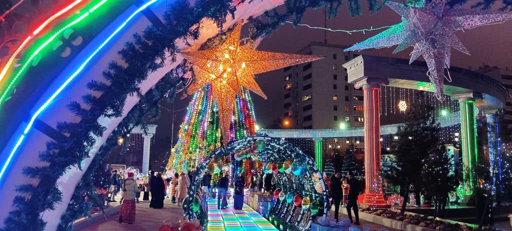 theaters-circus-and-bollywood-how-make-school-holidays-unforgettable-winter