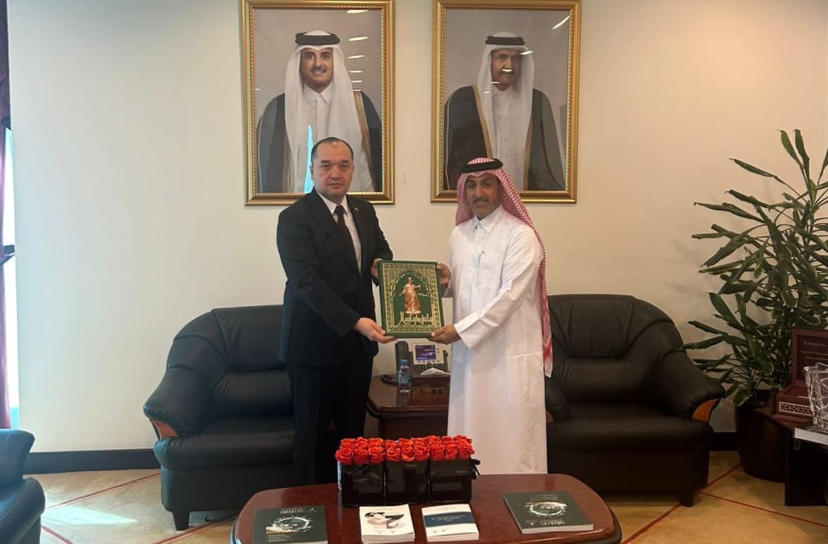 turkmenskij-posol-provel-vstrechu-s-direktorom-instituta-diplomatii-ministerstva-inostrannyh-del-katara