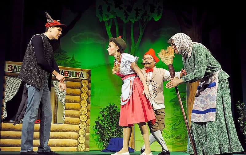 na-vyhodnye-spektakli-chto-posmotret-v-teatrah-turkmenistana