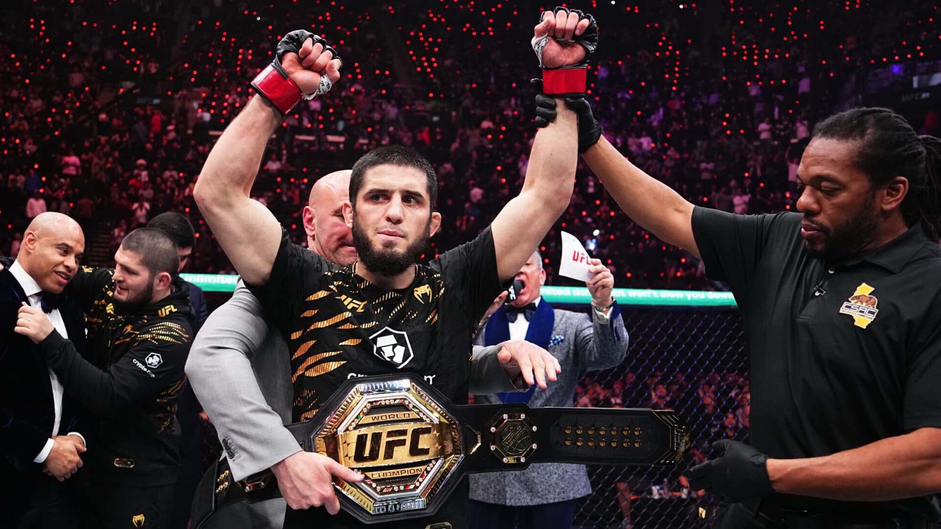 islam-makhachev-defeats-renato-moicano-ahead-schedule-and-defends-ufc-champion-title