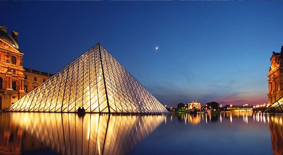 direktor-luvra-obratilsya-v-ministerstvo-kultury-francii-vyraziv-trevogu-za-sostoyanie-muzeya