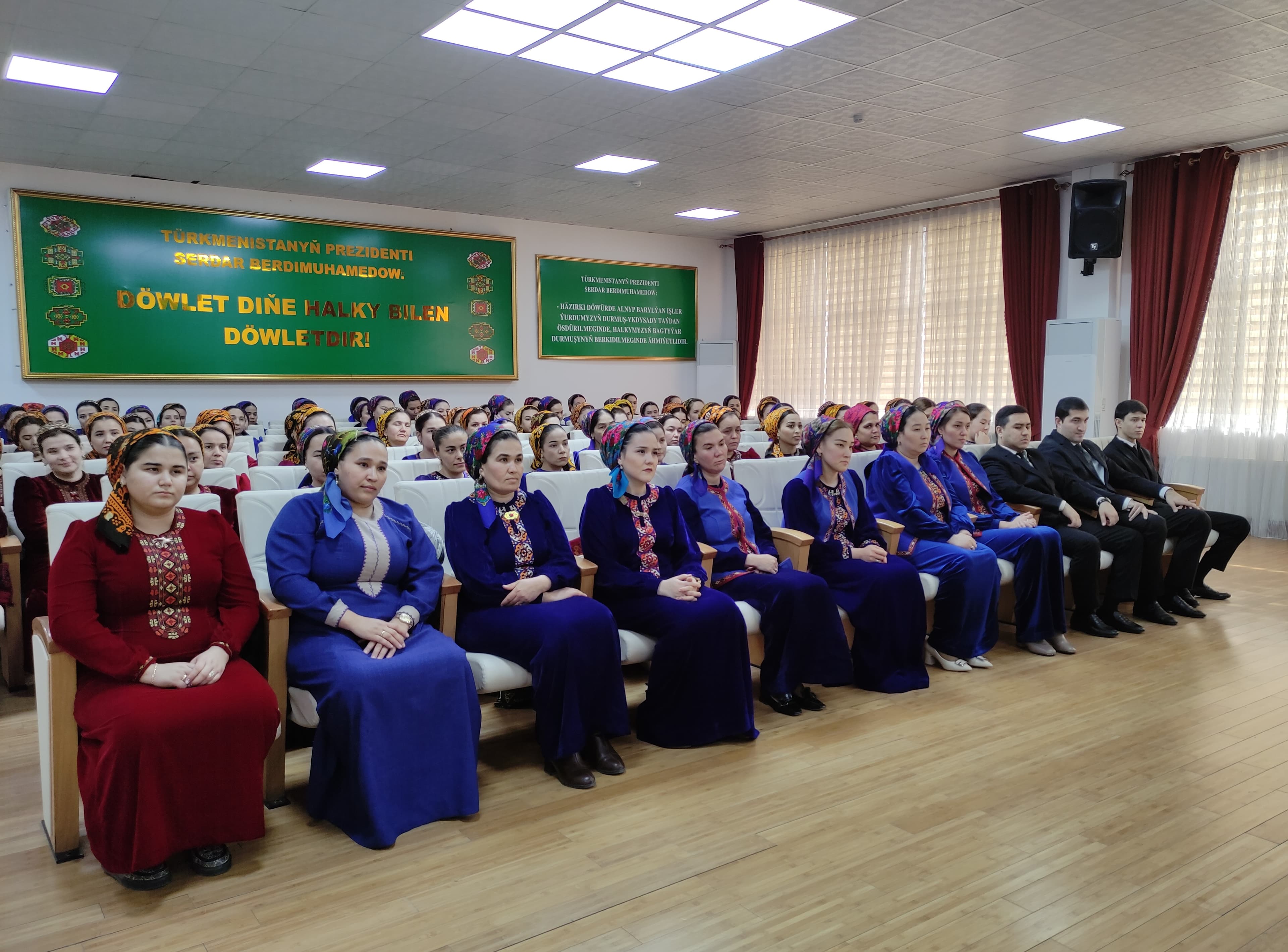 turkmenaragatnasyk-agentligi-2025-nji-yylyn-halkara-parahatcylyk-we-ynanysmak-yyly-diylip-atlandyrylmagy-mynasybetli-maslahat-gecirdi