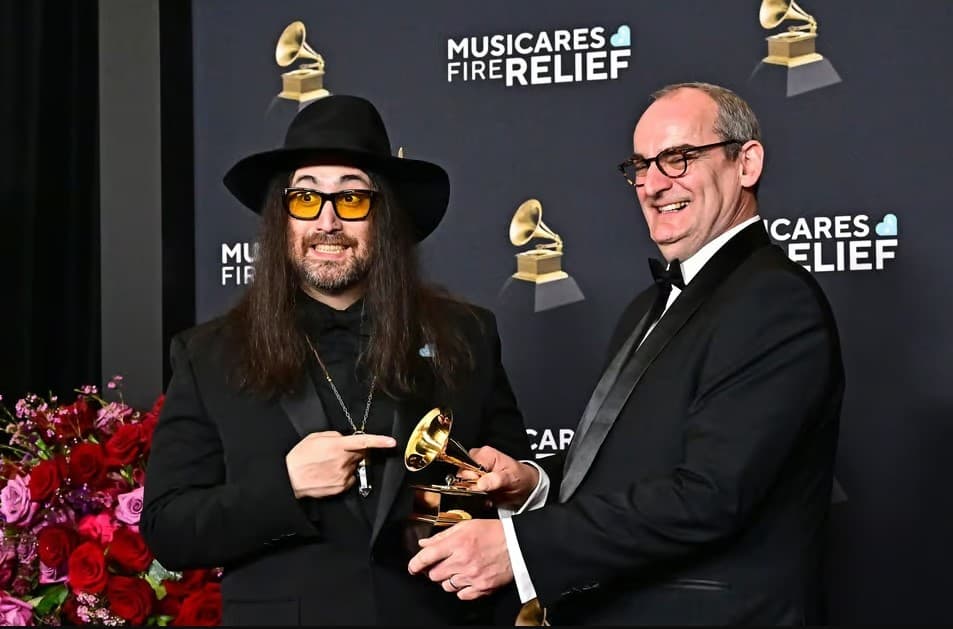 beatles-we-rolling-stones-grammy-bayragyna-mynasyp-boldular