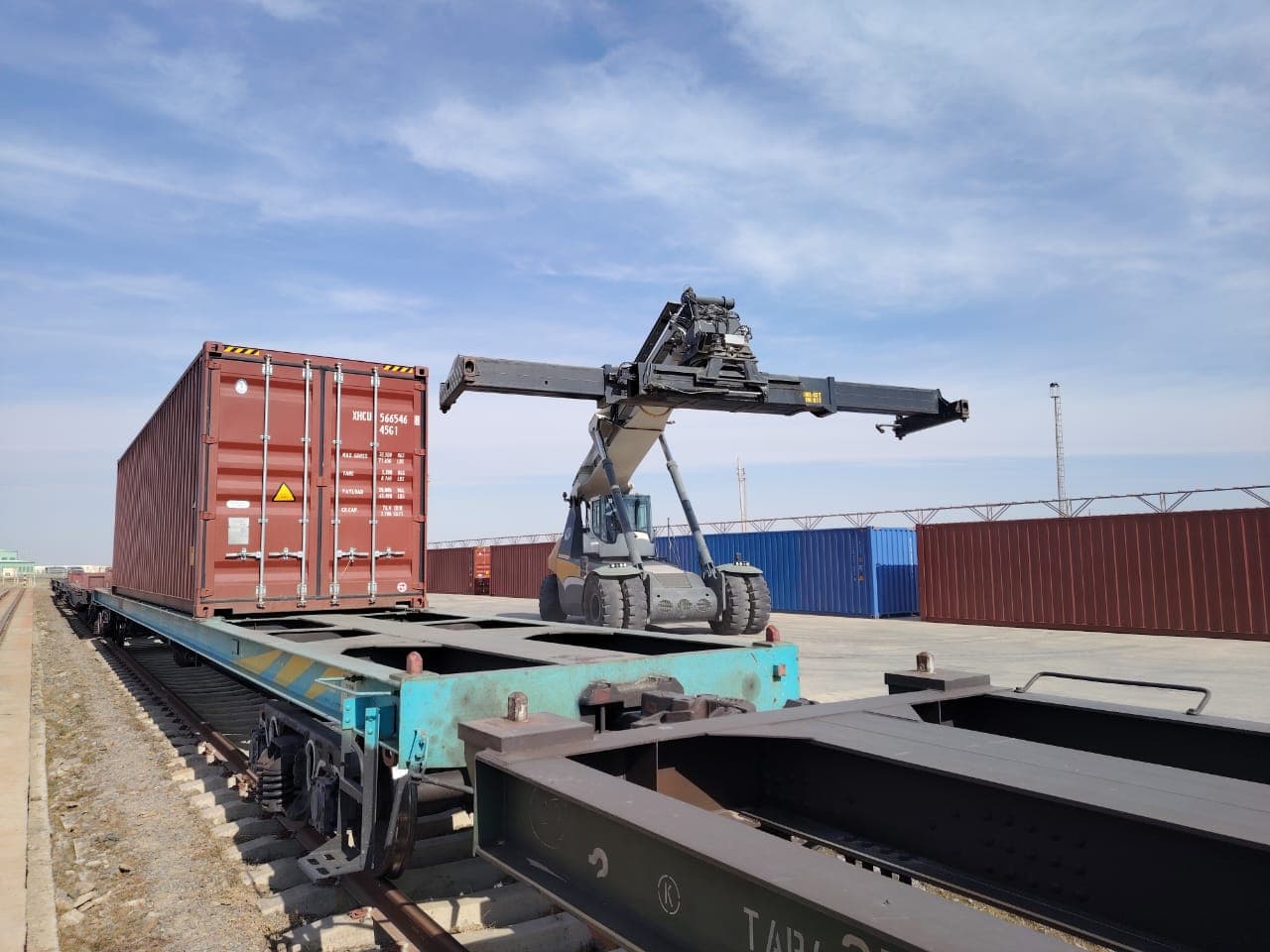 transport-and-logistics-center-turkmenistan-facilitates-transit-transportation-belarusian-potash