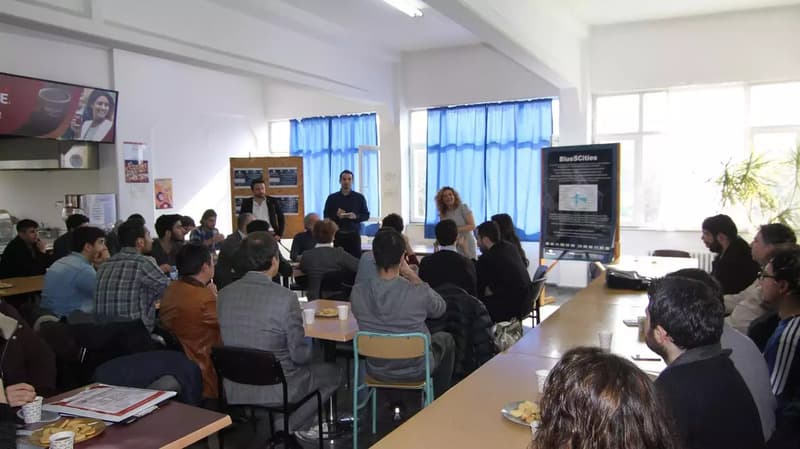 v-turcii-zapustyat-iniciativu-nauchnoe-kafe