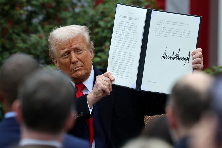 2 апреля администрация президента США Дональда Трампа объявила о введении базовых пошлин в размере 10% на все импортные товары.
