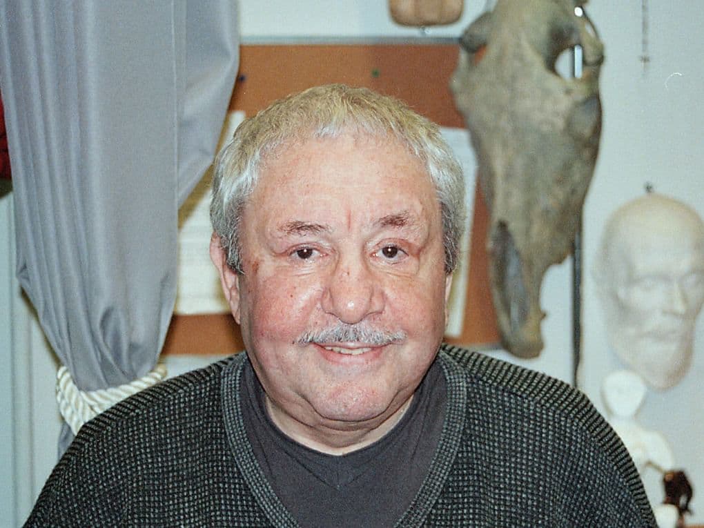 neizvestnyj-o-kotorom-znal-ves-mir-stoletie-skulptora-otmetili-po-obe-storony-okeana