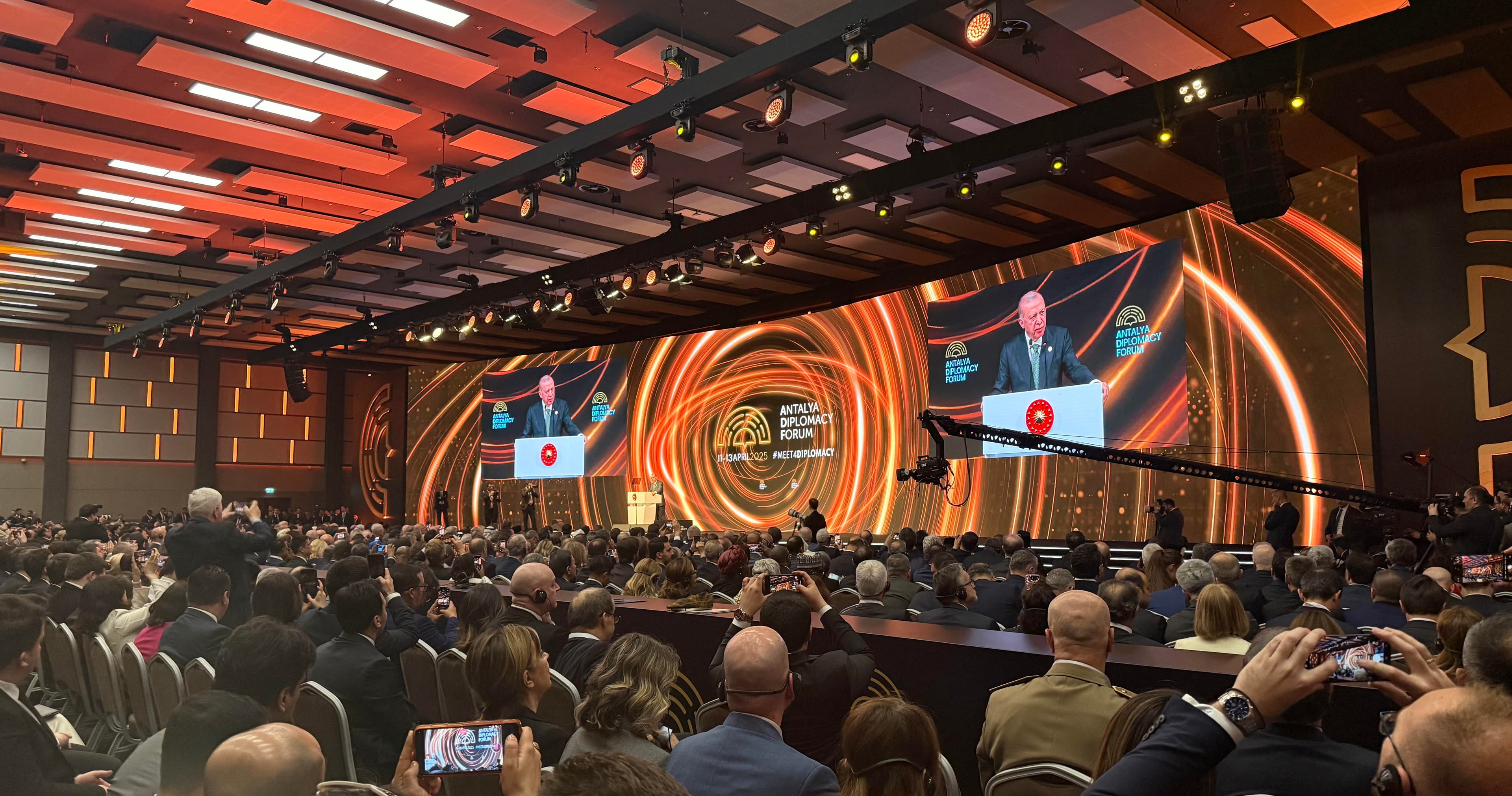 significance-turkmenistans-permanent-neutrality-was-discussed-fourth-antalya-diplomacy-forum