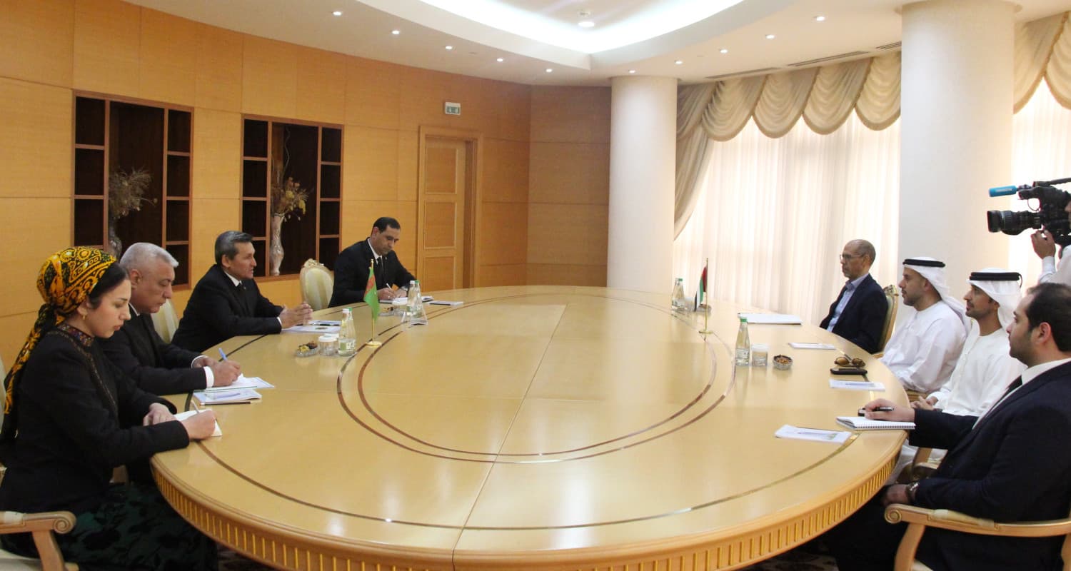 ministry-foreign-affairs-turkmenistan-held-meeting-executive-director-international-relations-etihad-rail