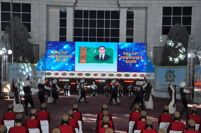 sostoyalsya-festival-studencheskogo-tvorchestva-talyp-josguny-2025