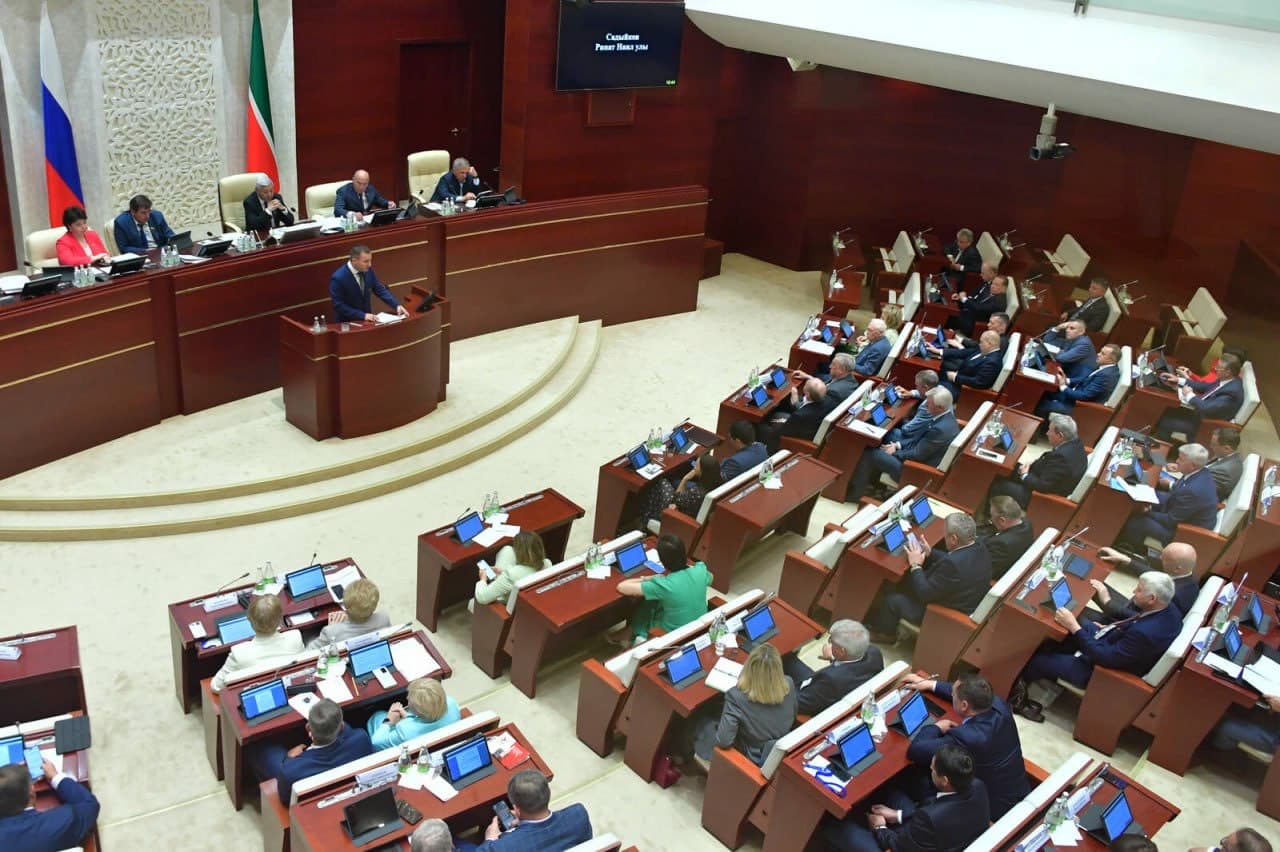 v-sentyabre-projdut-vybory-raisa-tatarstana