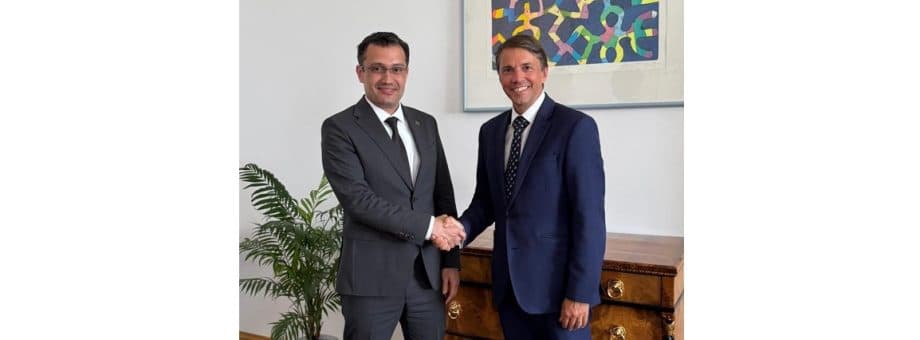 posol-turkmenistana-vstretilsya-s-zamestitelem-glavy-mid-chehii