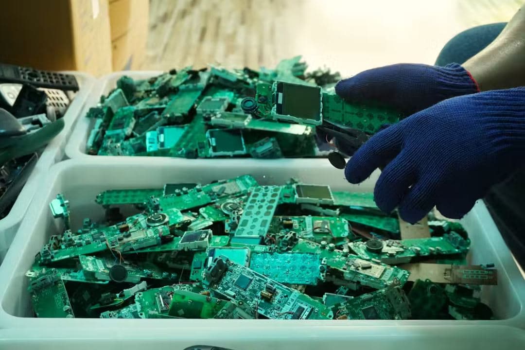 scientists-developed-safe-method-gold-extraction-without-toxic-chemicals