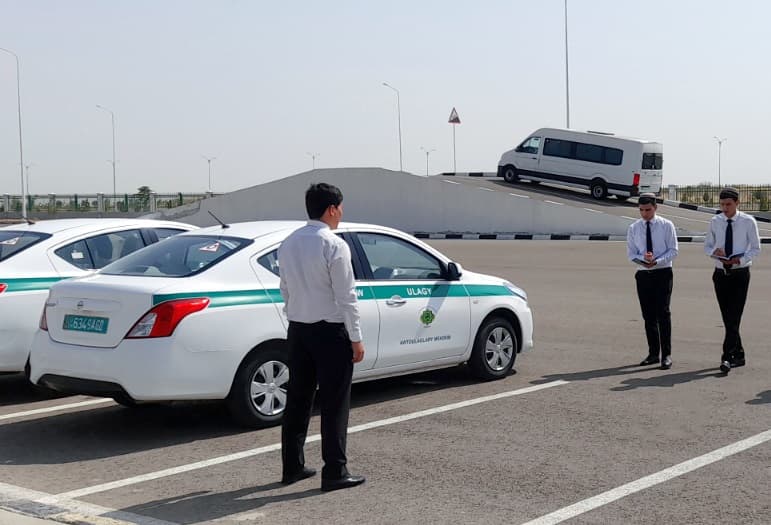 zapis-na-kursy-vozhdeniya-dostupna-onlajn-cherez-egovtm