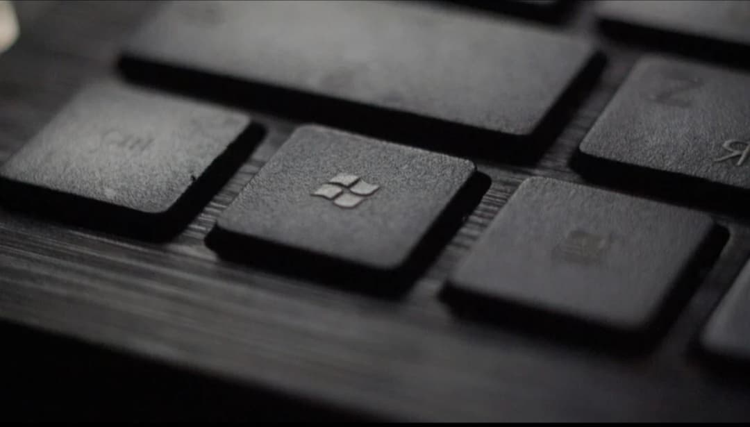 «Блокнот» от Microsoft стал умным ИИ-ассистентом, работающим без интернета