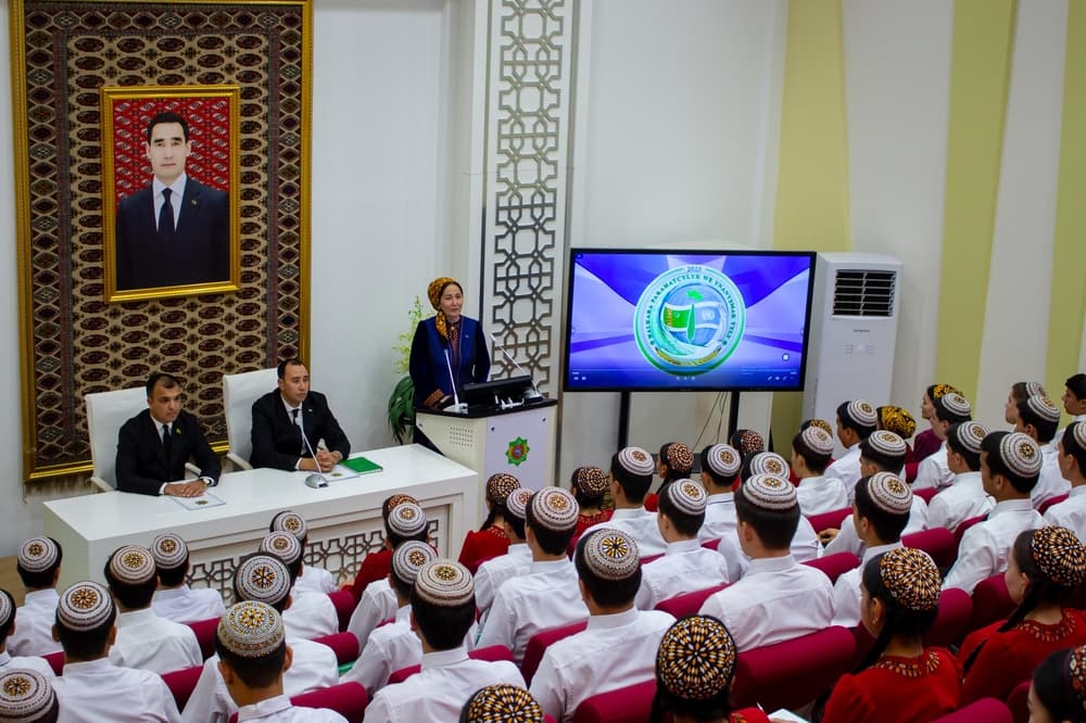 antiplagiat-i-energokontrol-cifrovye-iniciativy-turkmenskoj-nauki