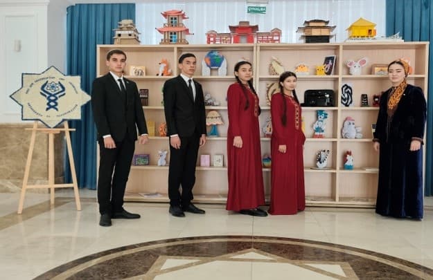 students-engineering-and-technology-university-named-after-oguz-han-celebrated-foreign-languages-week