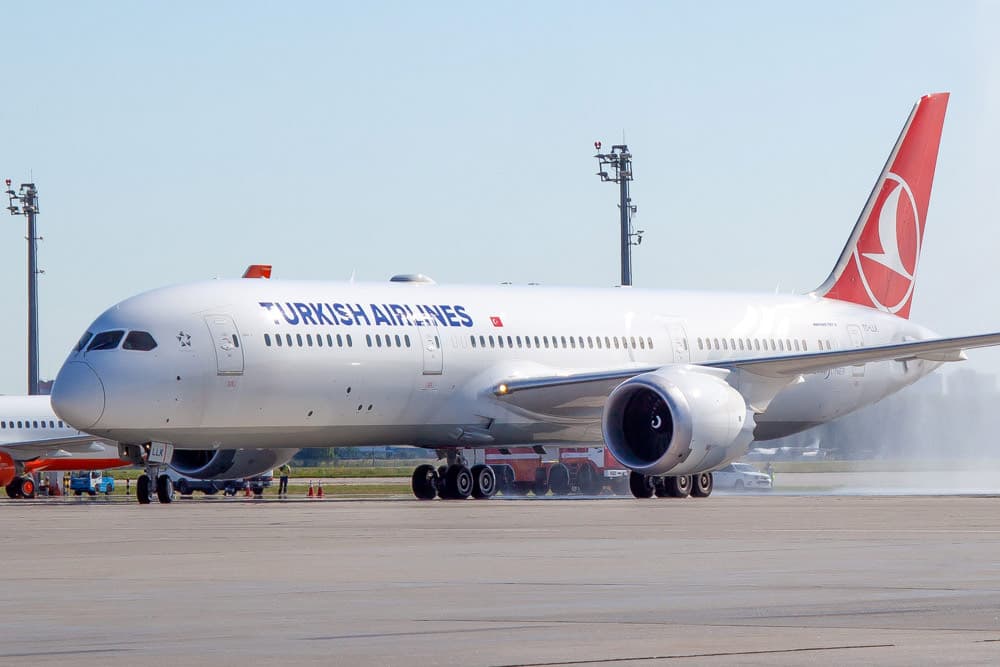 turkish-airlines-uvelichila-chastotu-rejsov-po-marshrutu-stambul-banzhul-stambul