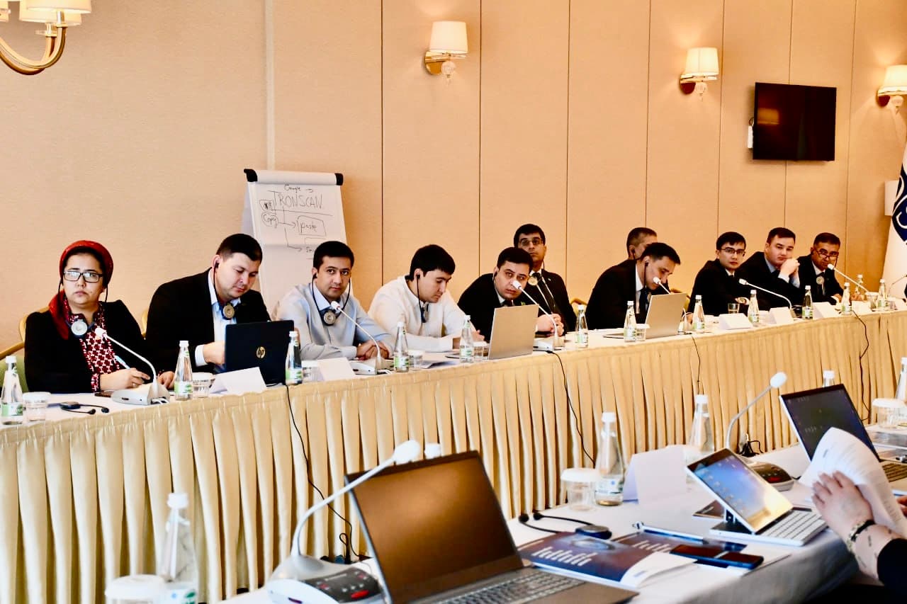 sotrudniki-minsvyazi-ukrepili-kompetencii-v-sfere-blokchejna-i-virtualnyh-aktivov