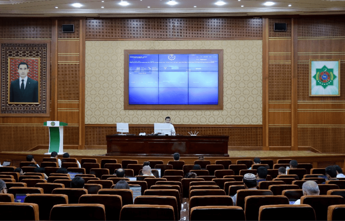 turkmenistanyn-dowlet-haryt-cig-mal-birzasy-sahsy-otag-ulgamyna-bagyslanan-seminary-gecirer