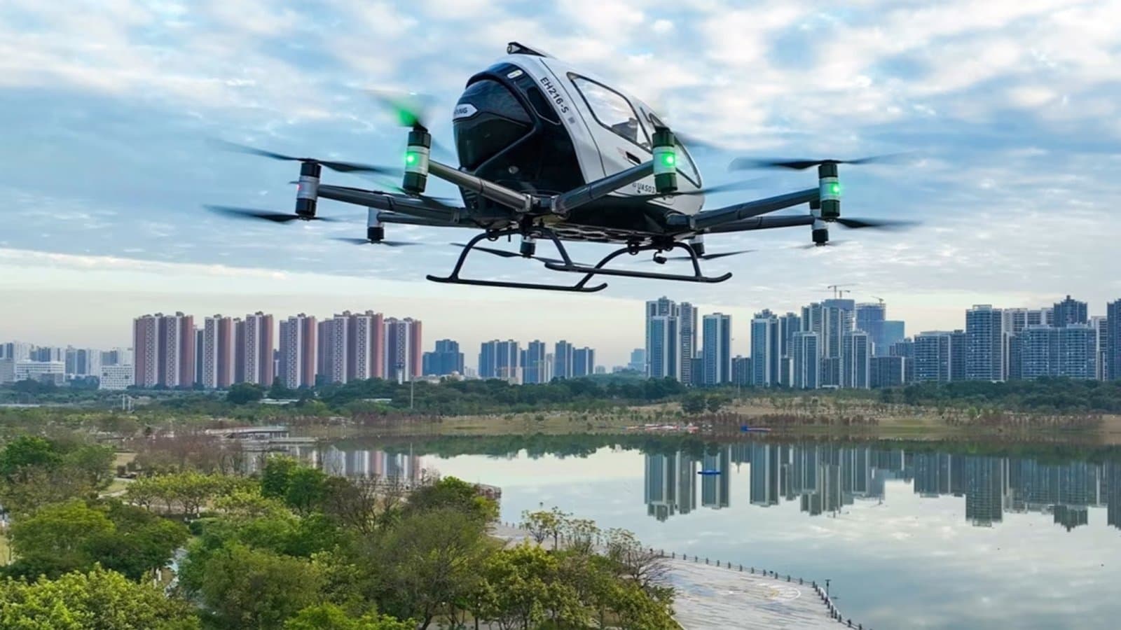 vozdushnoe-taksi-ehang-pervye-kommercheskie-polety-bez-probok