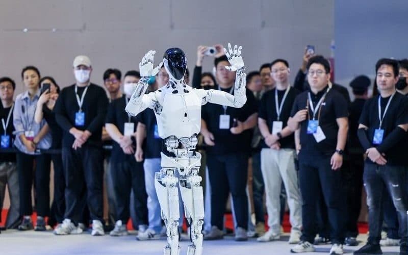 chinese-auto-giant-xpeng-launches-production-humanoid-robots-iron