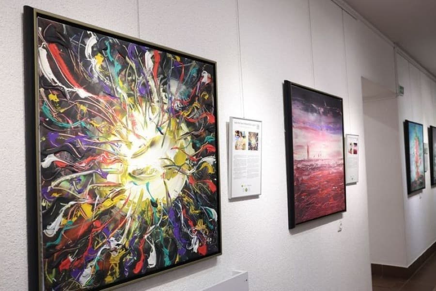 exhibition-colors-speak-has-opened-minsk-art-space-without-borders