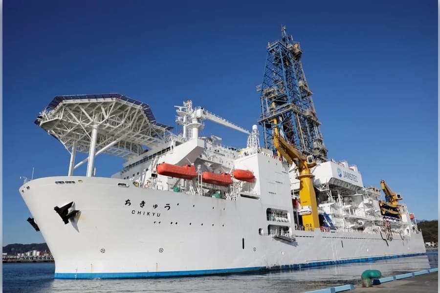 yaponiya-glubokovodnaya-missiya-dobycha-redkih-mineralov