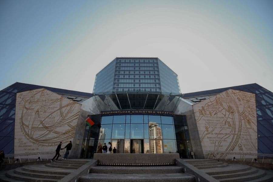 chtenie-pod-zvezdami-150-bibliotek-primut-uchastie-v-akcii-biblionoch-2026