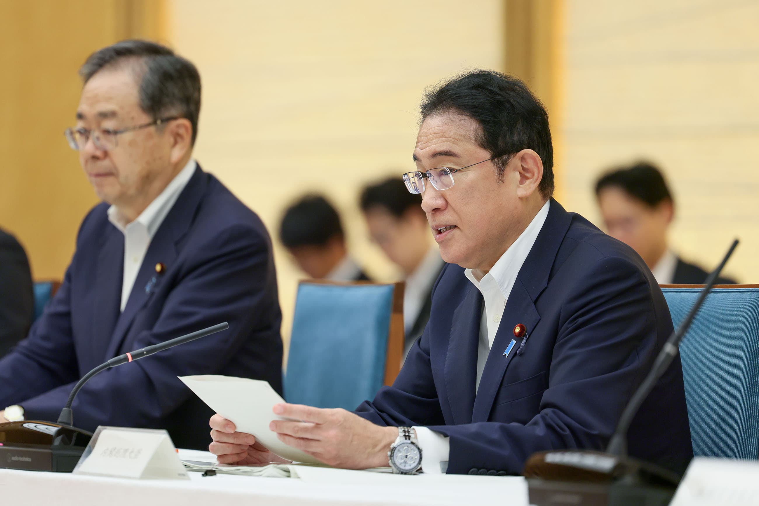 "The Japan Times"-yň habar bermegine görä, Ýaponiýa Merkezi Aziýa sebitine goşmaça ykdysady goldawy bermekçi. “Ýaponiýa-Merkezi Aziýa” sammitinde premýer-ministr Fumio Kisida tarapyndan birnäçe teklip bilen resmi taýdan çykyş edilmegine garaşylýar. Merkezi Aziýa sebitiniň ýurt baştutanlarynyň gatnaşmagyndaky bu çäre indiki hepde Gazagystanda geçirilmeli.