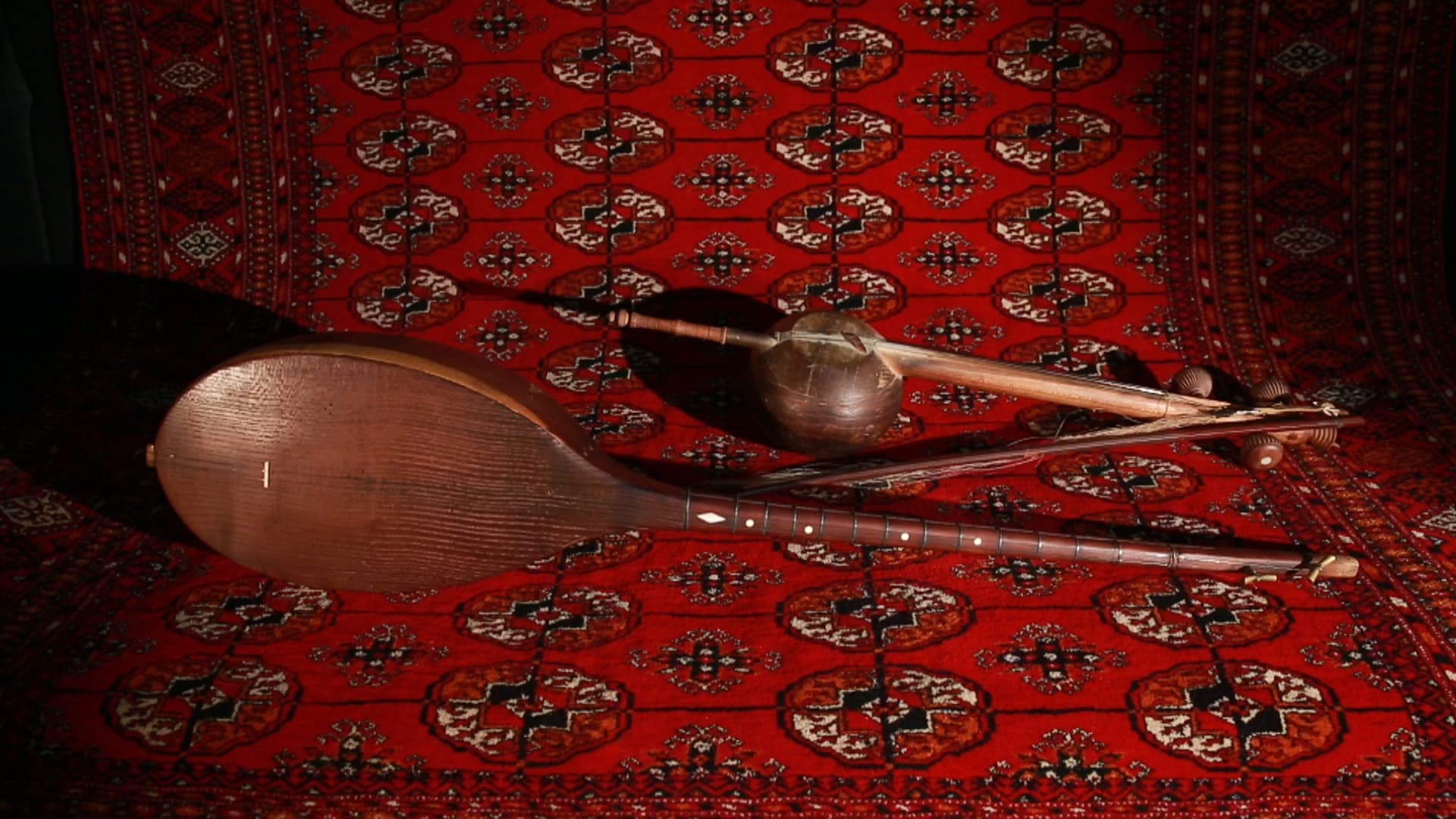 karakums-and-carpet-experience-philosophical-interpretation-turkmen-miracle