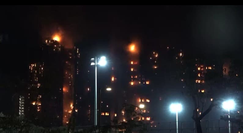 Си Цзиньпин выразил соболезнования после пожара в Гонконге