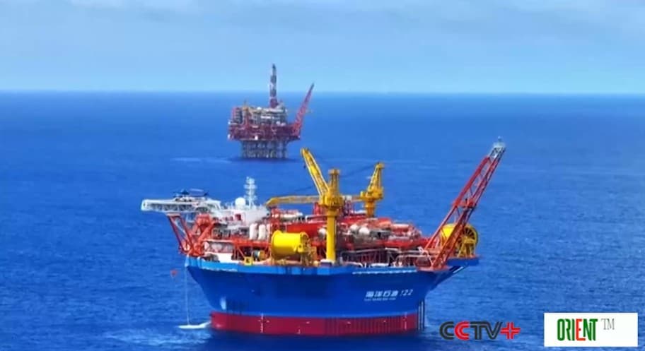 В Китае строят крупнейшую в Азии плавучую нефтегазовую платформу