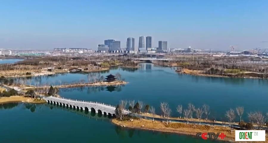 Си Цзиньпин посетил новый район Сюнъань и провёл симпозиум по его развитию