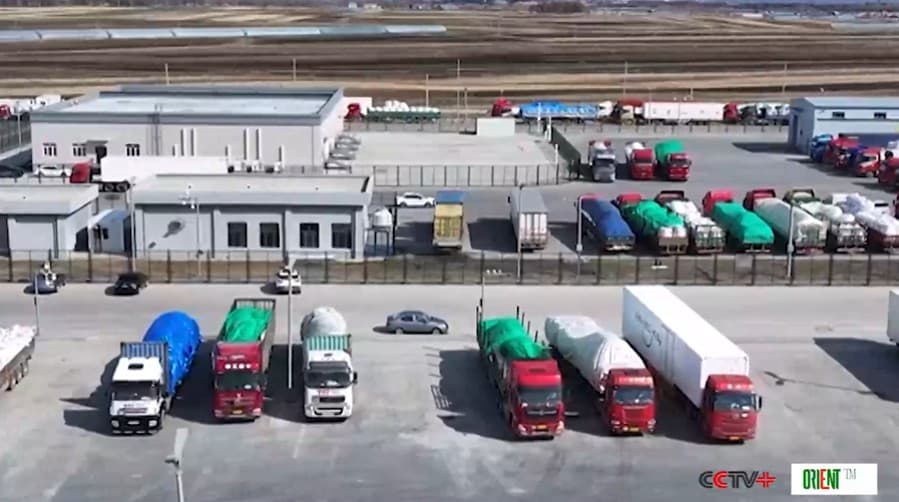 В первом квартале в порту Хэйхэ наблюдается резкий рост объемов обработки грузовых автомобилей