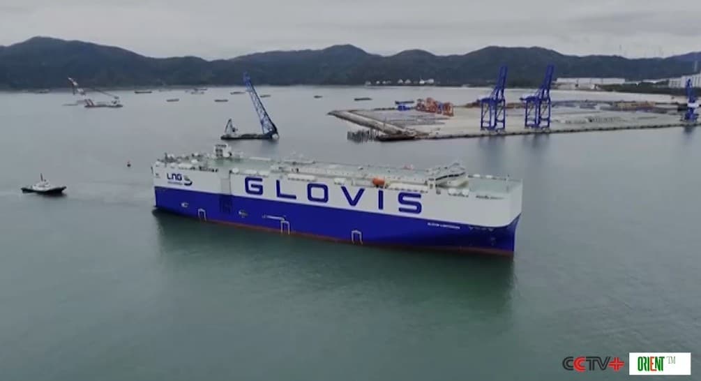 Giant ro‑ro vessel Glovis Lighthouse sails to Europe with record 8,000 Chinese NEVs — 230 meters long, 14 car decks for green machines