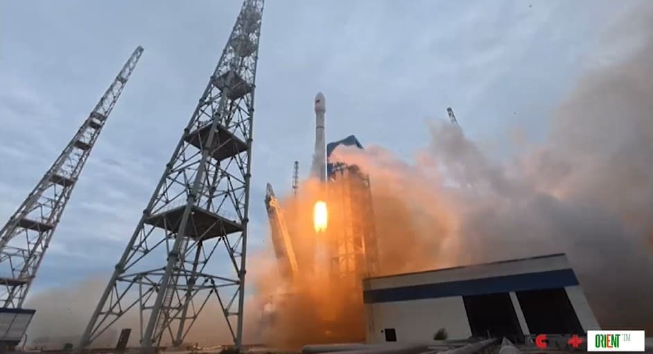 В Китае с коммерческого космодрома стартовала ракета «Чанчжэн-12», выведя на орбиту 22-ю группу низкоорбитальных интернет-спутников