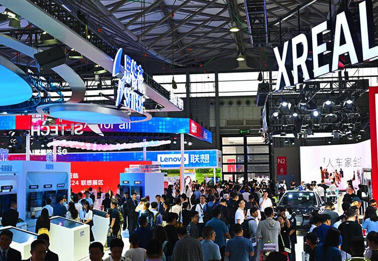 v-shanhae-projdet-mwc-2025-krupnejshaya-tehnologicheskaya-vystavka-azii