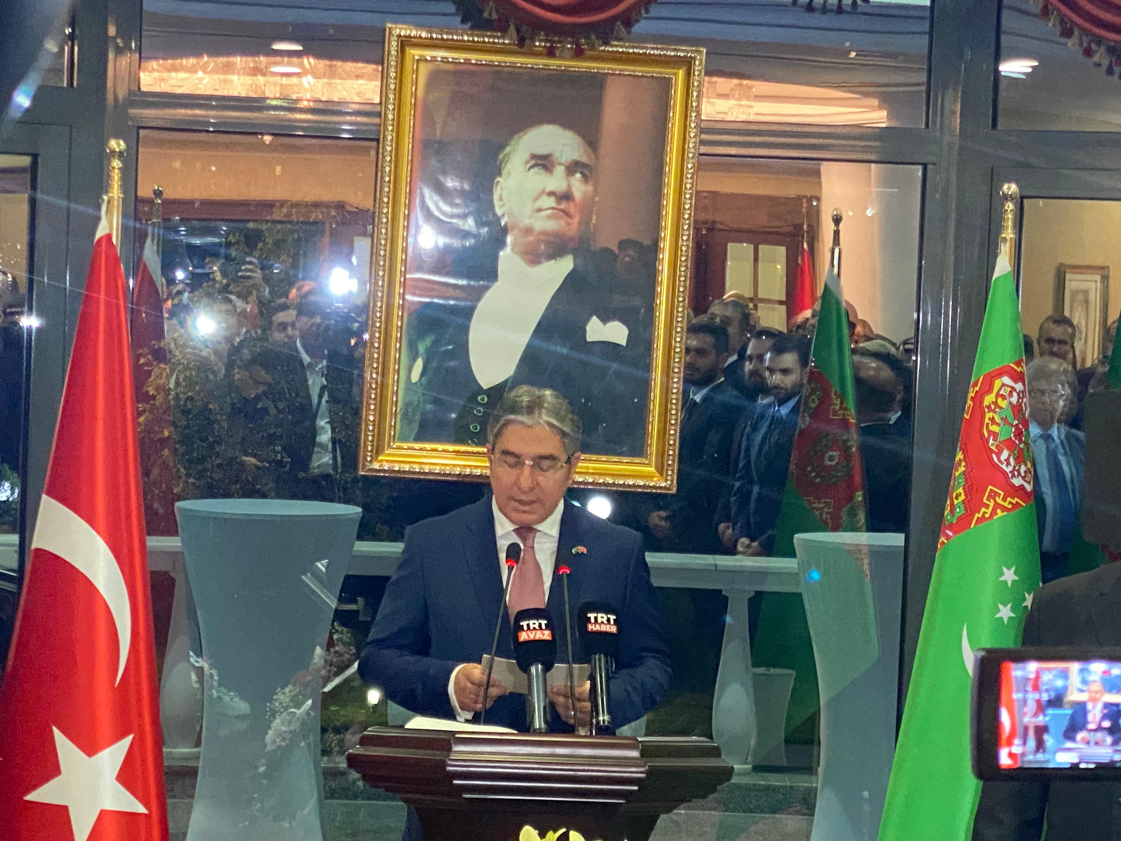 v-turkmenistane-otprazdnovali-101-letie-tureckoj-respubliki