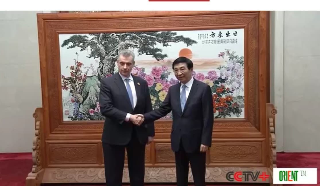 glavnyj-politicheskij-sovetnik-kitaya-provyol-vstrechu-s-delegaciej-ldpr-rossii