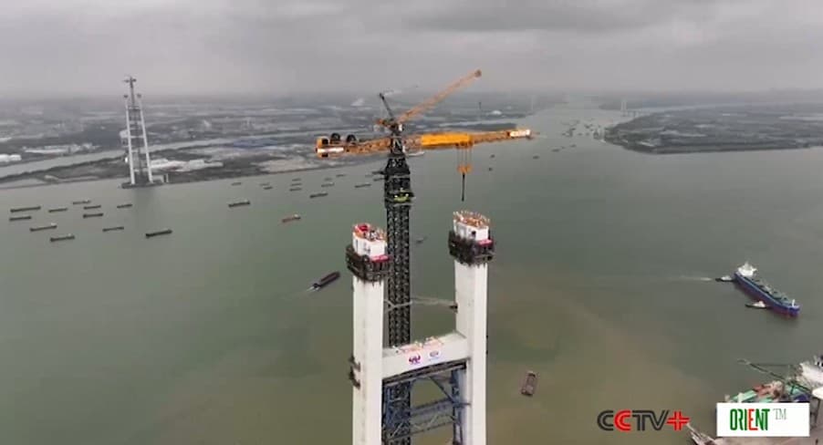 China Sets World Record: Shijiang Bridge Pylons Reach Height of 110-Story Building
