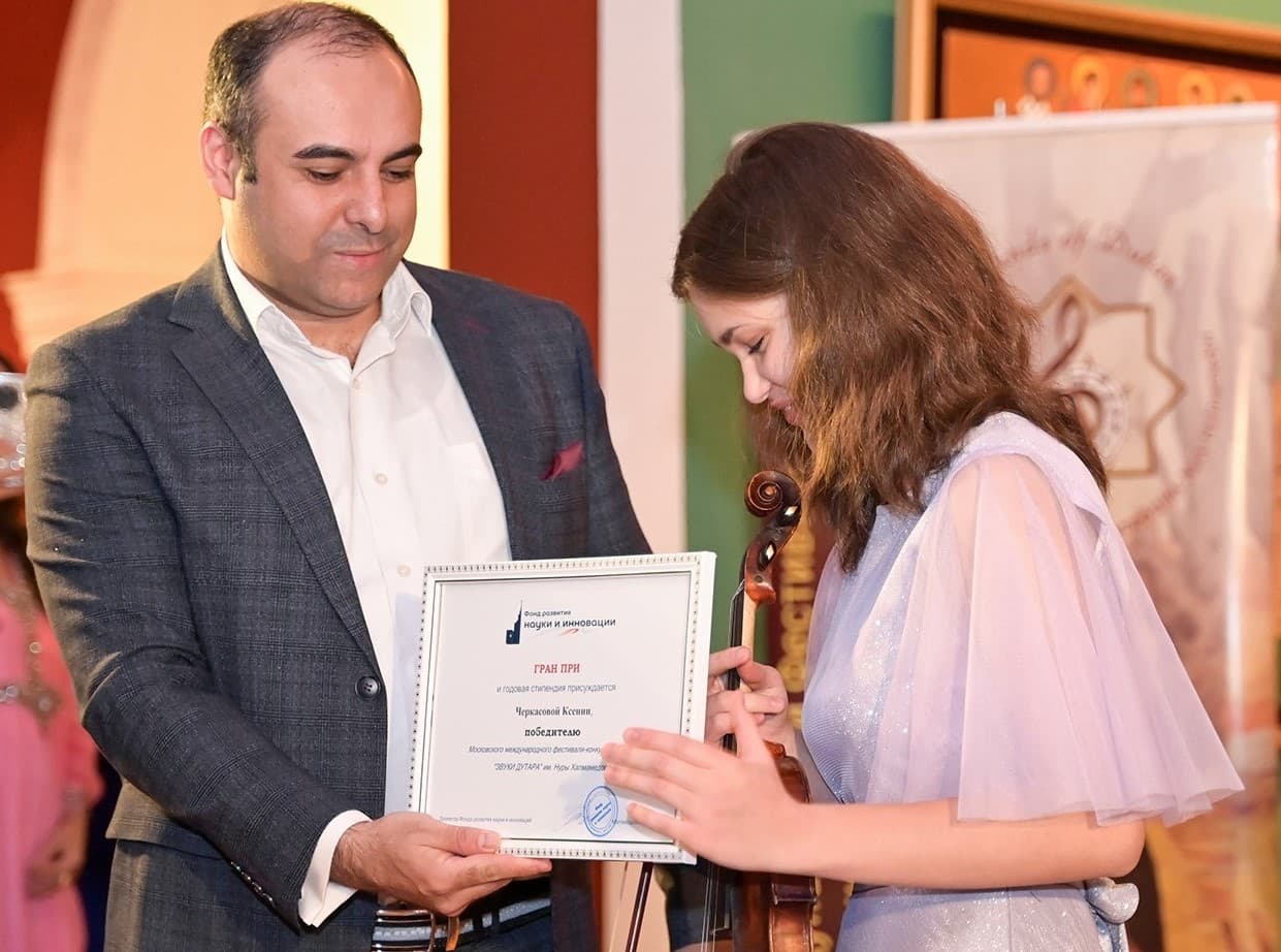 startovyj-final-viii-festivalya-zvuki-dutara-vremya-rasstavanij-i-novyh-nachinanij