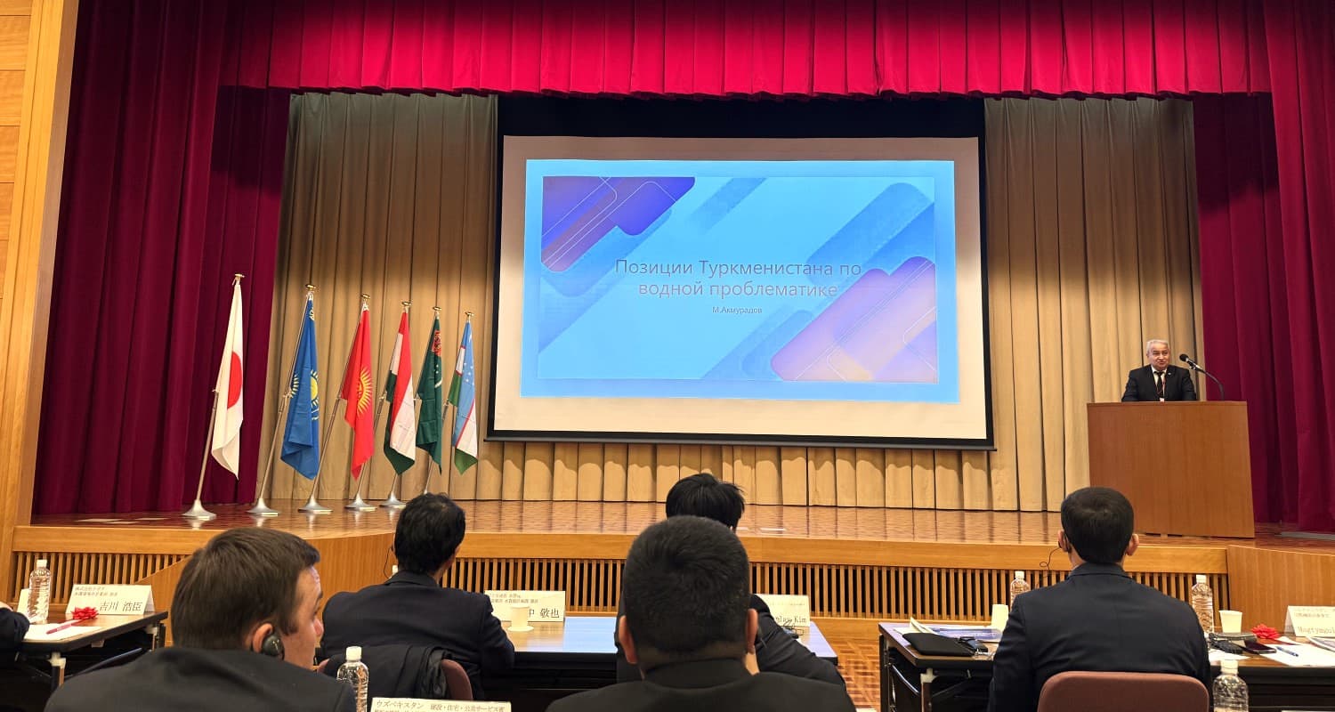 experts-presented-turkmenistans-position-water-issues-symposium-tokyo